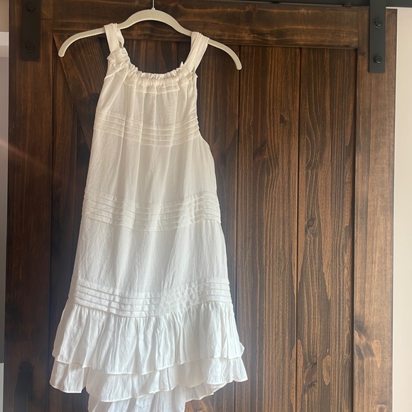 White dress - Picture 1 of 2